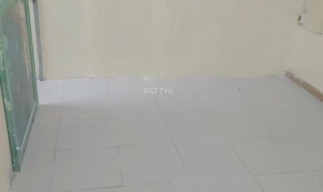 ❤❤cho thuê nhà nguyên căn - HXH 49 phạm Hữu Lầu Q 7- Dt 5x10 - 2pn - Giá rẻ 4.5triệu