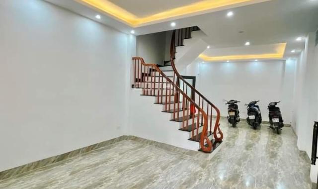Bán nhà dòng tiền 10 phòng cho thuê phố trần quốc vượng