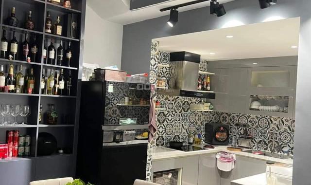 Nhà Long Biên, thiết kế đẹp, nội thất VIP, oto tránh đỗ, rẻ bằng giá bán đất