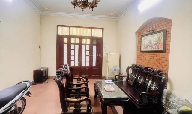 Bán gấp nhà sát Hoàn Kiếm, góc 2 thoáng, 13m ra phố, 5 tầng, MT 4,3m, nhỉnh 6.06 tỷ