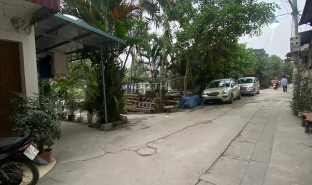 Cần bán gấp nhà Vạn Phúc, phân lô ô tô vào nhà. 37m2* 3 tầng 3,9 tỷ