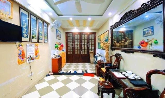 Tôi muốn bán căn nhà Lê Duẩn 47m2, ô tô đỗ cửa, kinh doanh, nhà 5 tầng, giá 4,038 tỷ TL