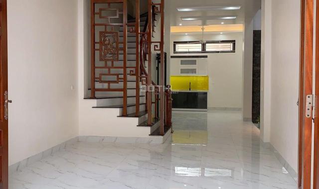 Bán gấp nhà Đặng Tiến Đông – 5 Tầng – 4 ngủ - chỉ 5.6 tỷ- ô tô đỗ cửa
