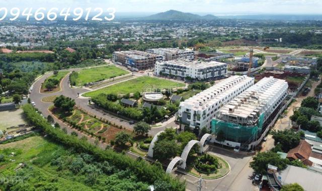 12 tỷ 100 triệu- tôi chính chủ cần bán lại căn shophouse mặt tiền. Đường rộng 24m Nguyễn Đình Chiểu