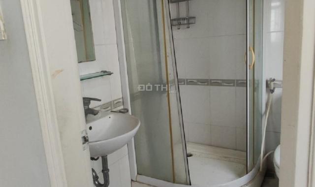 Cho thuê cc ở 713 Lạc long quân 3 ngủ tầng đẹp, phòng như ảnh