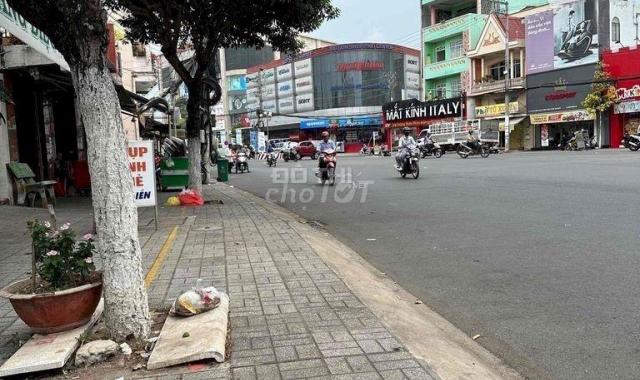 BÁN NHÀ MẶT TIỀN TRỤC ĐƯỜNG LOẠI I CỦA TP LONG XUYÊN - AG (ĐƯỜNG TÔN ĐỨC THẮNG, PHƯỜNG MỸ BÌNH).