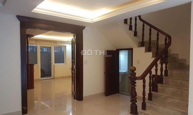 Nhà tôi cần bán khu hưng phước xây 4 tầng, thang máy, có sổ ngay phú mỹ hưng, quận 7