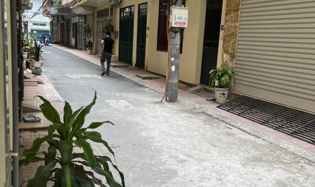 Chính chủ bán nhà 35m2 khu phân lô, 4 tầng ô tô đỗ cửa Lương Thế Vinh, Thanh Xuân 5.95 tỷ