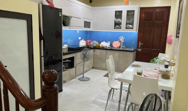Chính chủ bán nhà 35m2 khu phân lô, 4 tầng ô tô đỗ cửa Lương Thế Vinh, Thanh Xuân 5.95 tỷ