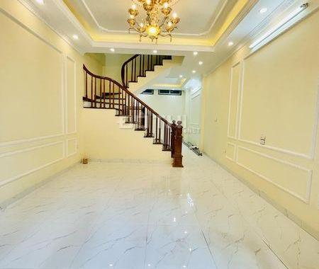 Siêu Phẩm: Bán Nhà Mặt Hồ Ba Mẫu. Ngõ Rộng, Gần Oto. 54m Nhỉnh 6 tỷ.