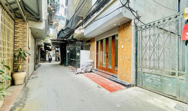 Siêu Phẩm: Bán Nhà Mặt Hồ Ba Mẫu. Ngõ Rộng, Gần Oto. 54m Nhỉnh 6 tỷ.