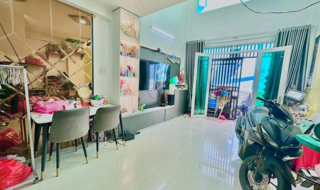 Phạm Văn Hai – Tân Bình,34m2 – 3 tầng chỉ 3,99 tỷ