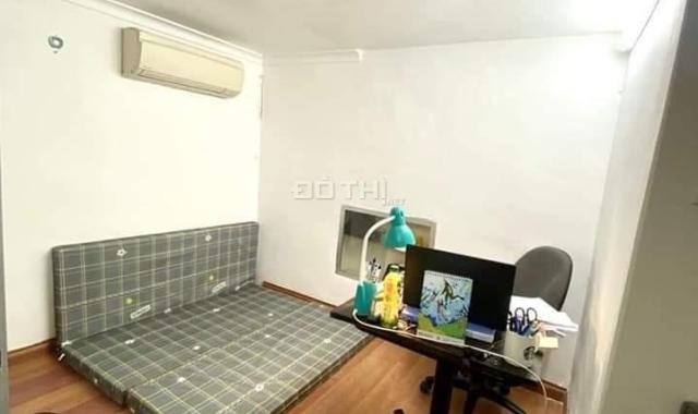 Bán nhà riêng Thổ Quan- Quận Đống Đa - Hà Nội 28m2, giá 2.75 Tỷ