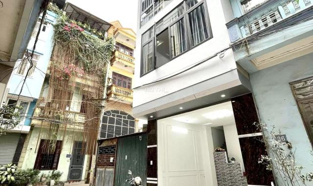 Siêu Phẩm: Bán Nhà Quận Đống Đa. Tặng Nội Thất, Ở Ngay. 38m Nhỉnh 4 tỷ