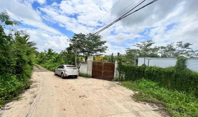 Bán Nhà vườn góc 2 mặt tiền 1,15 ha thôn 8 Cưêbur giá 650tr/sào