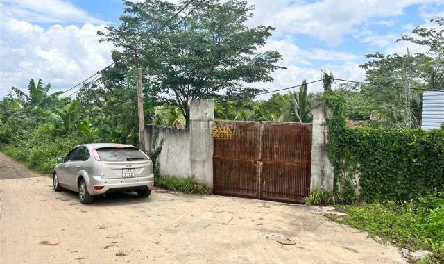 Bán Nhà vườn góc 2 mặt tiền 1,15 ha thôn 8 Cưêbur giá 650tr/sào