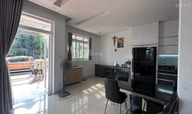 Bán nhà tại Đường Bưng Ông Thoàn, Phú Hữu, Quận 9, Hồ Chí Minh diện tích 111.12m2 giá 11,5 tỷ