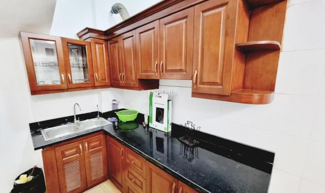 Bán Gấp Trương Định 35m 5 Tầng ngõ 3 Gác Gàn Mặt Phố Chỉ 3.7 tỷ