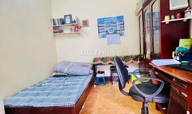 Bán gấp nhà Đống Đa, 60m2 xây 5 tầng, vỉa hè, ô tô đỗ cửa, 2 mặt tiền kinh doanh 4,85 tỷ