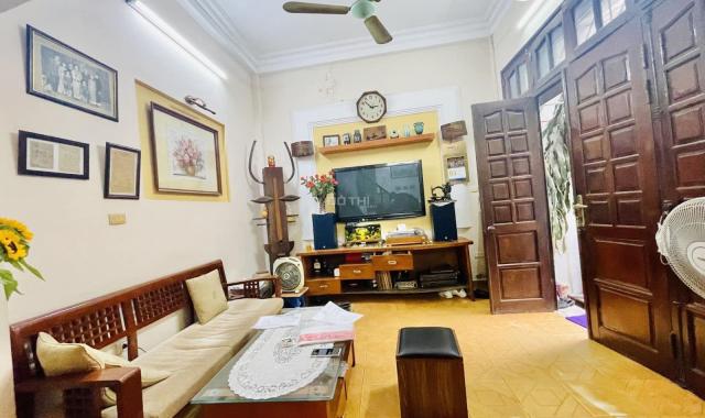 Bán gấp nhà Đống Đa, 60m2 xây 5 tầng, vỉa hè, ô tô đỗ cửa, 2 mặt tiền kinh doanh 4,85 tỷ