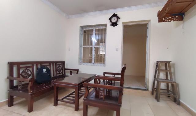 Cho thuê căn hộ đầy đủ tiện nghi 70m2 2p ngủ ở 815 Giải Phóng