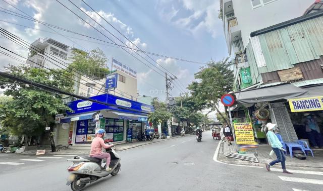 Cần bán gấp căn góc 2 mặt tiền 72 Đường Số 51 & Lâm Văn Bền, Quận 7