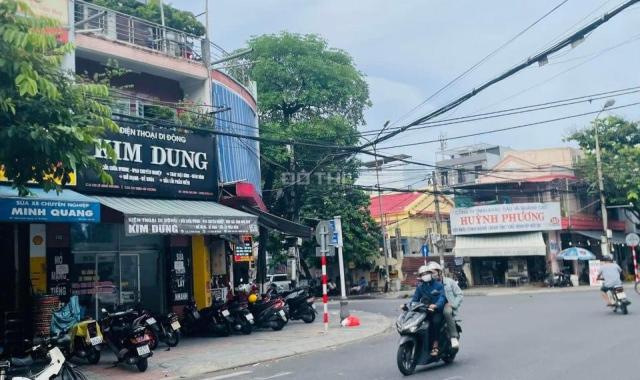 Bán nhà mặt tiền Lê Đình Dương, gần Nguyễn Văn Linh, Q.Hải Châu, DT 67m2 3 tầng