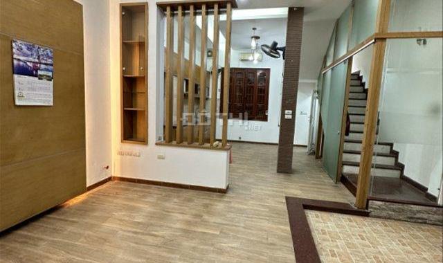 [ Không Có Nhà Bán ] Phố Vũ Hữu Thanh Xuân, phân lô, ôtô tránh, vào thẳng nhà, DT 45m, MT 5m