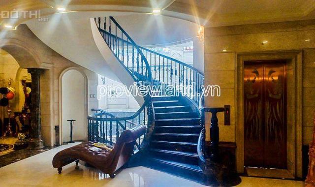 Bán biệt thự siêu sang tại Q3, 360m2 đất, hồ bơi + sân vườn, 2 hầm + 4 tầng