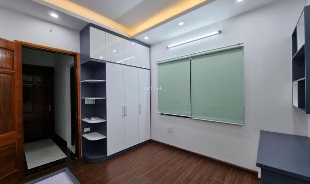 Nhà đẹp long lanh ngõ Lĩnh Nam, giá 6.3 tỷ, 45m2x5T, ô tô đỗ sát nhà, ở luôn