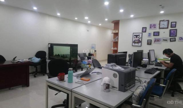 Chính chủ bán gấp căn hộ 89 Phùng Hưng đang làm văn phòng tầng đẹp 70m2 Giá rẻ 2.1 tỷ