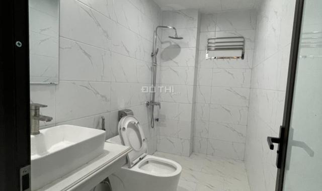 Bán nhà ngõ 75 Vĩnh Phúc, Ba Đình 35m2 xây 5 tầng mới, ngõ rộng thông thoáng giá 3.9 tỷ