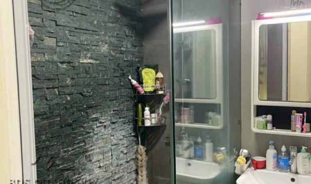 Bán căn 5 tầng thang máy x532m tại Ngô Gia tự Long Biên
