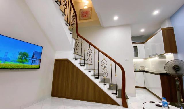 Hiếm tại Phúc Đồng - nhà đẹp 40M gara ô tô 7c chỉ hơn 3t