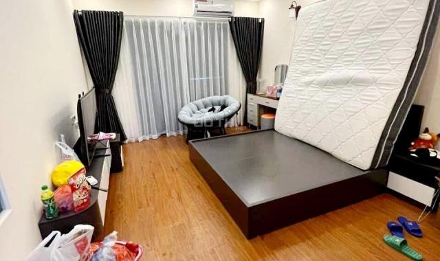 Bán nhà bát khối dân xây lô góc ô tô 40m mặt tiền 4.5m 5 tầng giá 3 tỷ 1