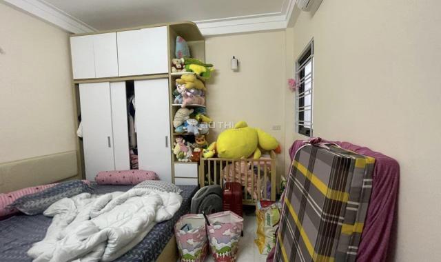 Bán nhà bát khối dân xây lô góc ô tô 40m mặt tiền 4.5m 5 tầng giá 3 tỷ 1