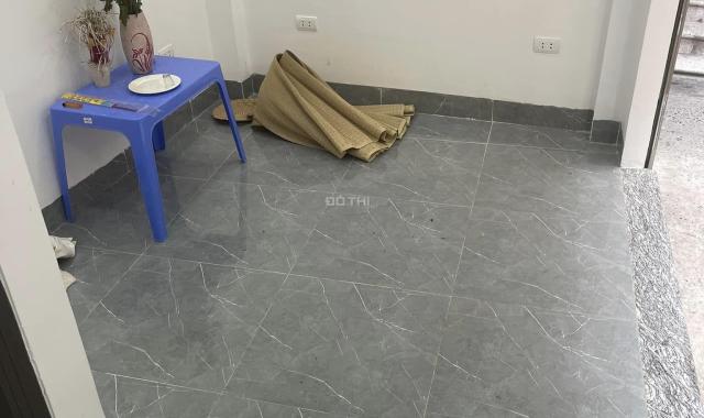 Cực hiếm! Nhà ngõ Nguyễn Khắc Hiếu, giá 3.3 tỷ, 27,5m2x2T, nhà vuông vắn