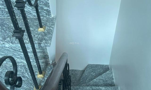 Cực hiếm! Nhà ngõ Nguyễn Khắc Hiếu, giá 3.3 tỷ, 27,5m2x2T, nhà vuông vắn