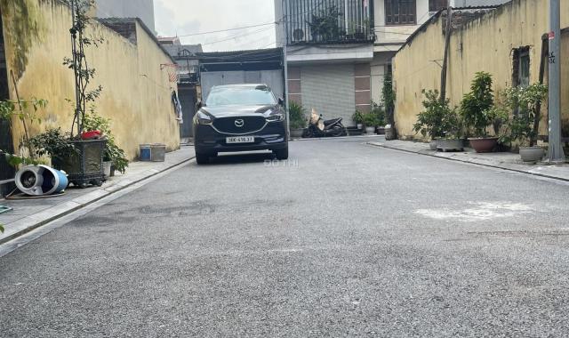 Bán nhà 4 tầng mới xây tổ 28 thị trấn Đông Anh giá chỉ hơn hai tỷ