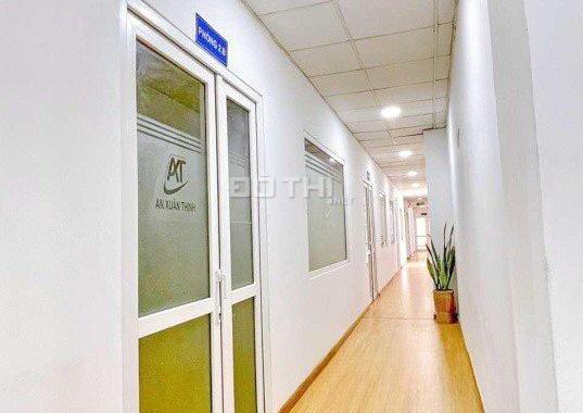 Cho thuê toà nhà 371 Trần Xuân Soạn, 12x50m. Quận 7
