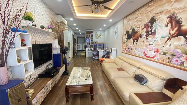 Cần bán gấp căn hộ R3 Chung cư Goldmark City 78m2, 2PN, tặng nội thất nhỉnh 3 tỷ