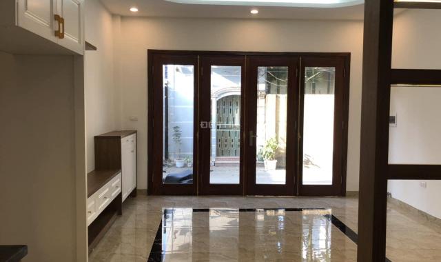 Cần bán gấp siêu phẩm Thuỵ Phương 40m2, 5T, lô góc 4 mặt thoáng, ô tô 7 chỗ, full nội thất, mới đẹp