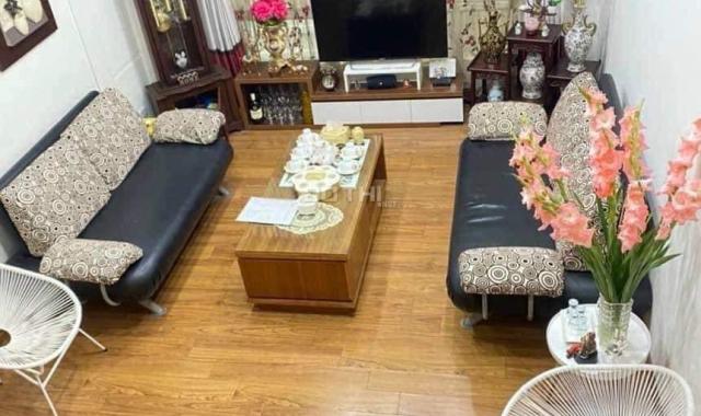 Bán nhà Phương Mai, 5 tầng, Mặt tiền 4,5m, ô tô đỗ cửa, đủ nội thất ở ngay 4,5 tỷ TL