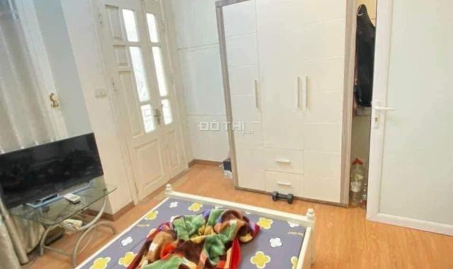 Bán nhà Phương Mai, 5 tầng, Mặt tiền 4,5m, ô tô đỗ cửa, đủ nội thất ở ngay 4,5 tỷ TL