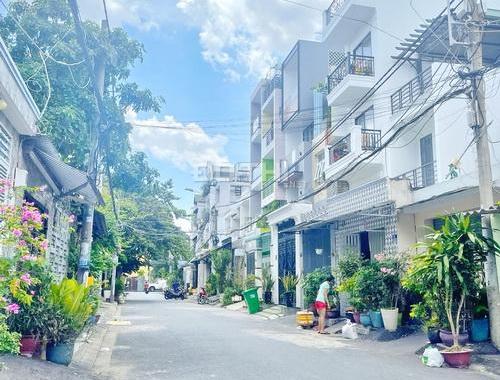 Bán gấp nhà 50 Đường Số 33 Sh riêng 60m² giá 6.9 tỷ. Q7