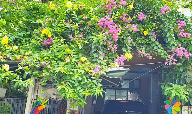 NHÀ PHỐ 2 LẦU VIEW CÔNG VIÊN full NỘI THẤT KHU LAVILA, NHÀ BÈ