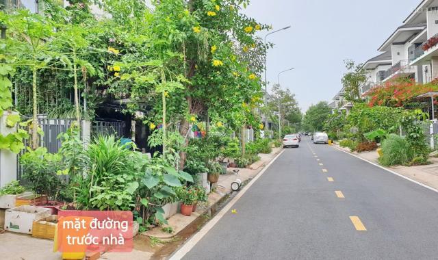 NHÀ PHỐ 2 LẦU VIEW CÔNG VIÊN full NỘI THẤT KHU LAVILA, NHÀ BÈ