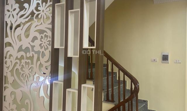 Bán nhà 5 tầng làng Ngâu, mua năm ngoái chưa về ở ngày nào. Giá 3 tỉ. LH 0941 488 668