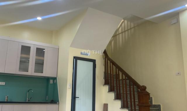 Bán nhà 5 tầng làng Ngâu, mua năm ngoái chưa về ở ngày nào. Giá 3 tỉ. LH 0941 488 668