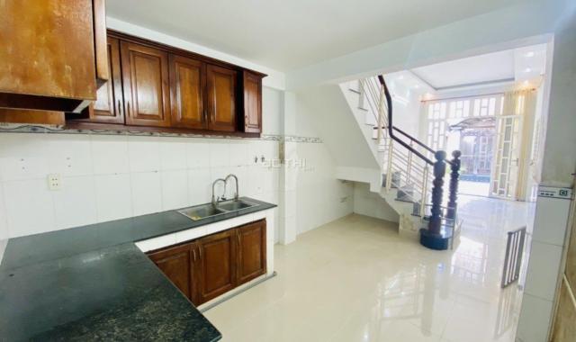 NHÀ 104 M²- 1 TRỆT, 1 LẦU 4 PHÒNG TRỌ LỐI ĐI RIÊNG, NGAY SIÊU THỊ METRO, BÁN GẤP 7T9
